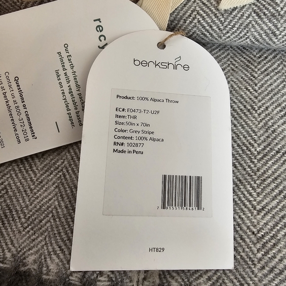 Berkshire Alpaca Throw Blanket 50" x 70" - Picture 8 of 10